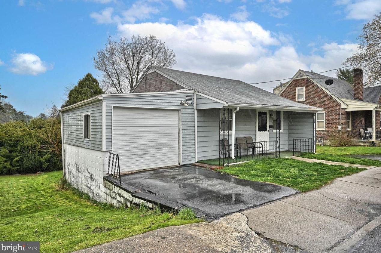 710 3rd Ave, Lebanon, PA 17042-7615