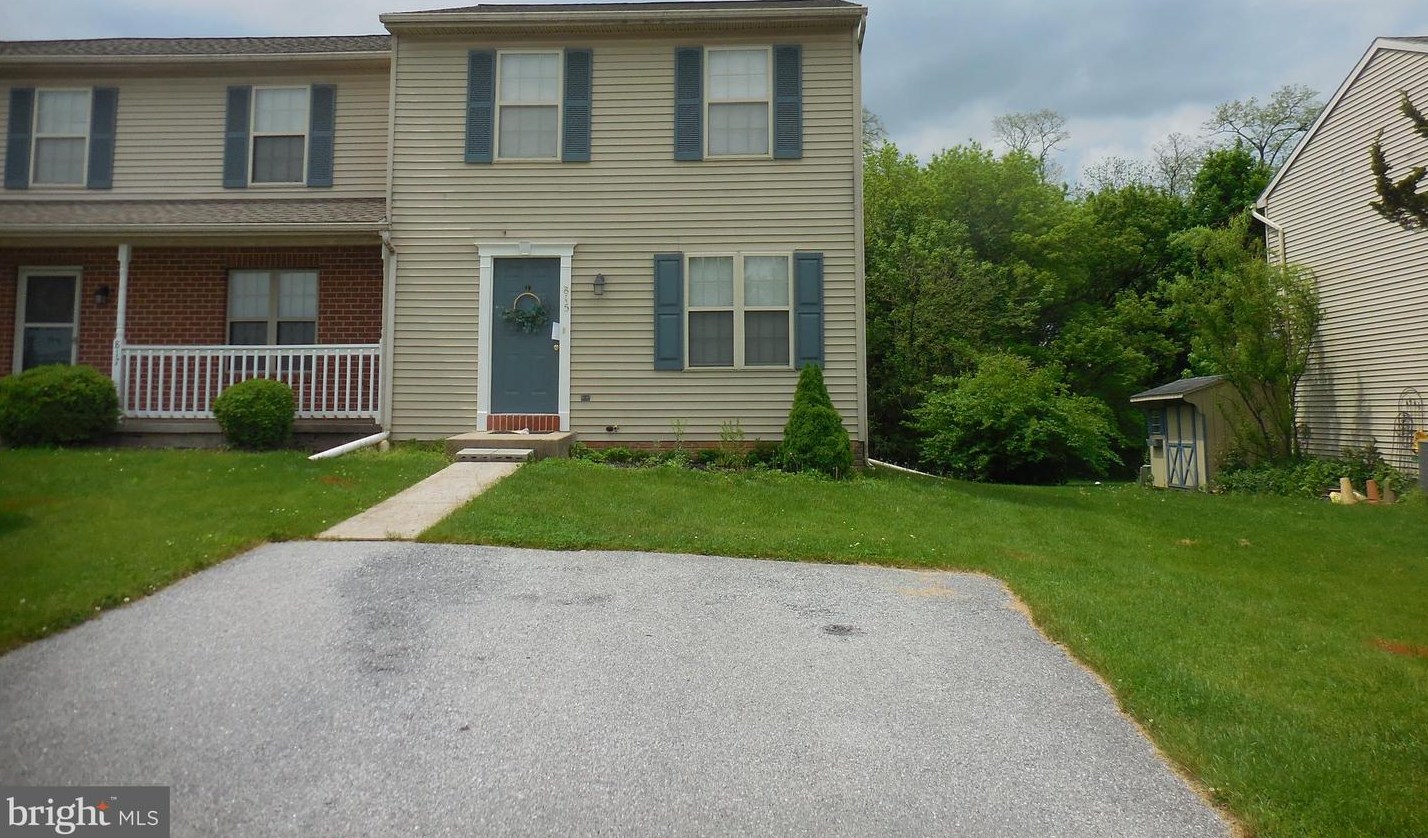 815 3rd St, Lebanon, PA 17042-6820