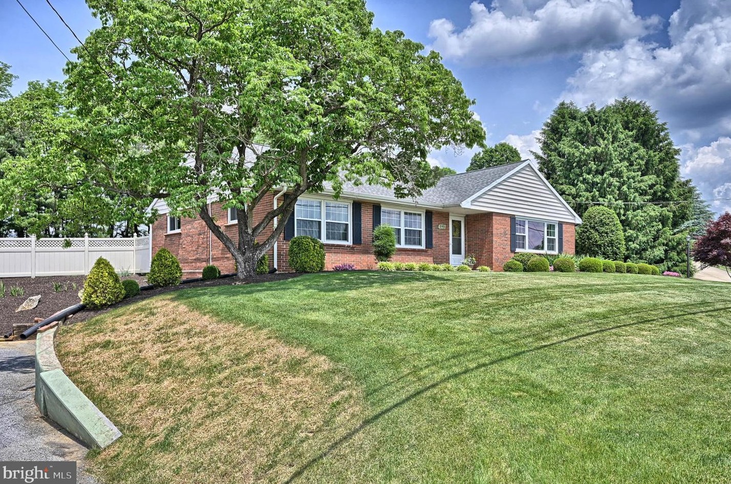 249 Horseshoe Pike, Lebanon, PA 17042-9515