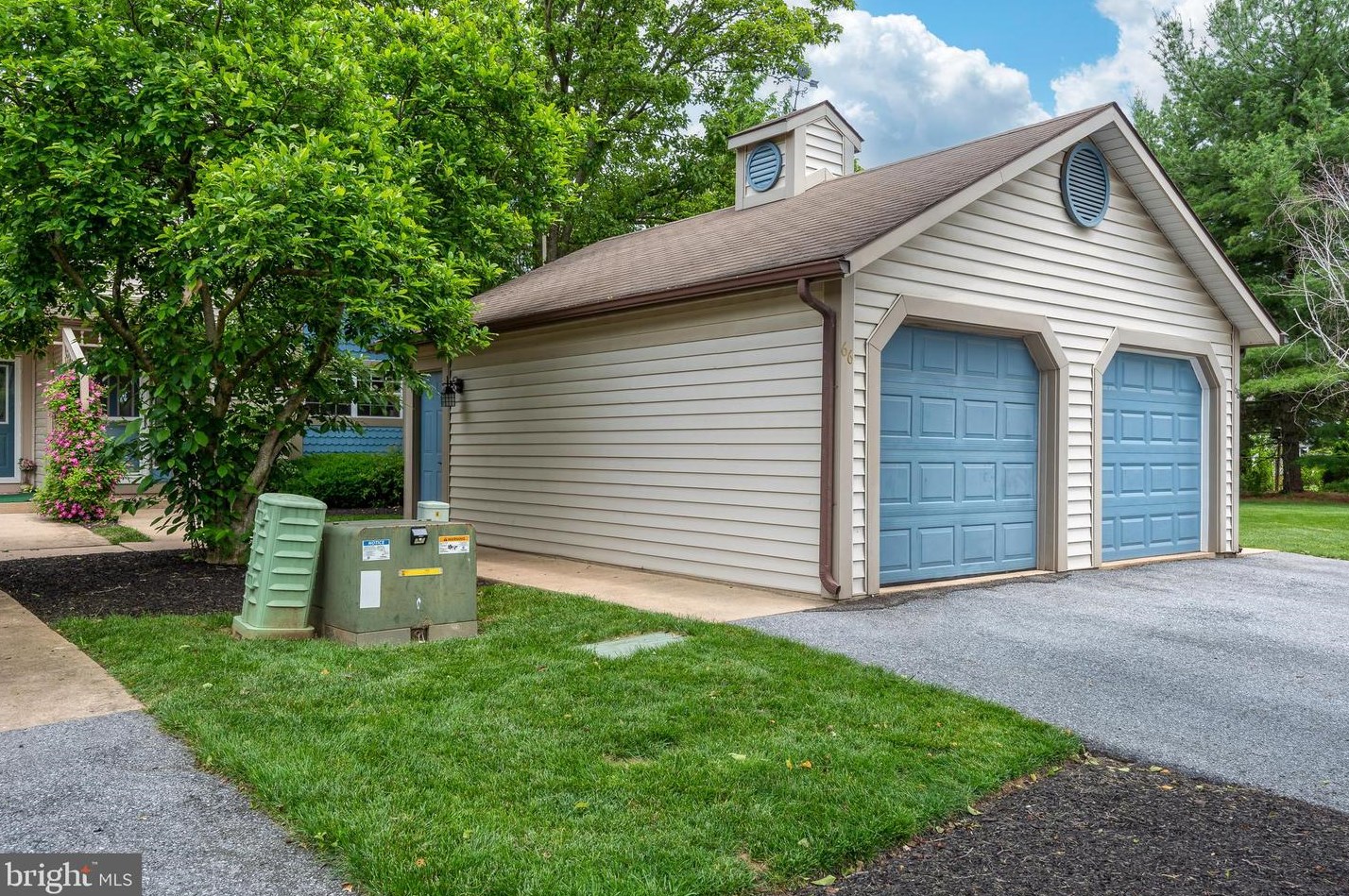 66 Shady Ln, Bellegrove, PA 17003-9307