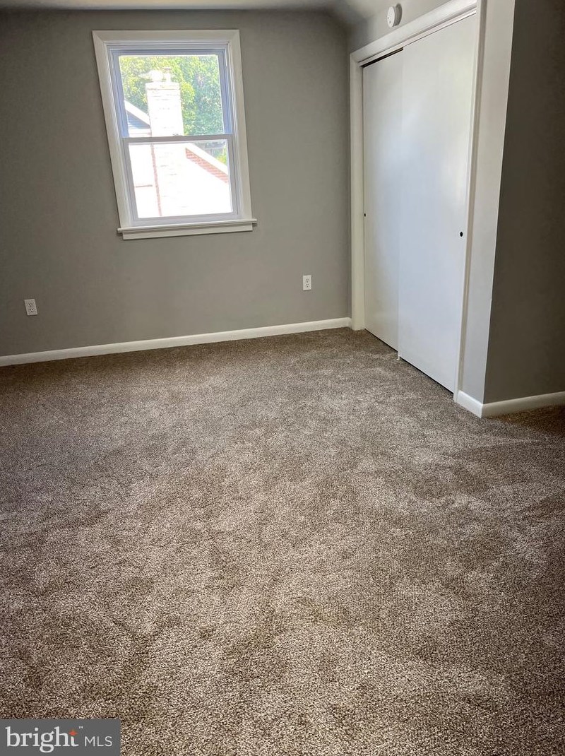 1827 Martin Dr, Lebanon PA  17046-1830 exterior