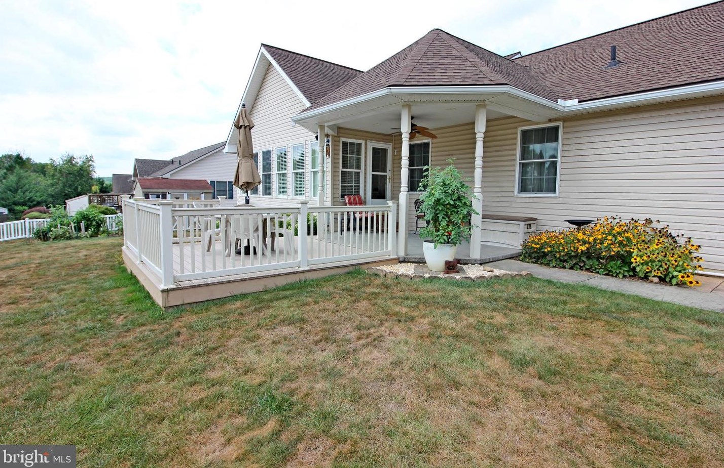 338 Homestead Dr, Lebanon, PA 17042-7968