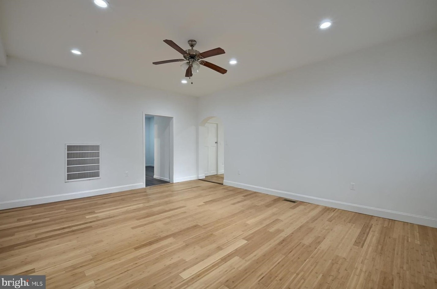 70 Main St, Lebanon PA  17042-9527 exterior