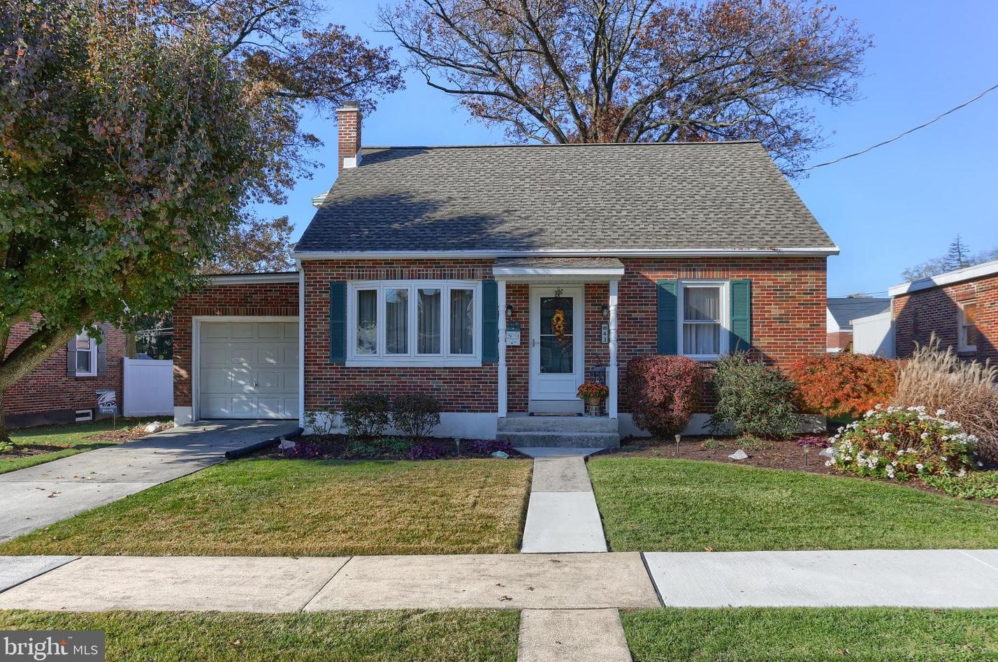 43 Willow Ave, Lebanon, PA 17042-2562