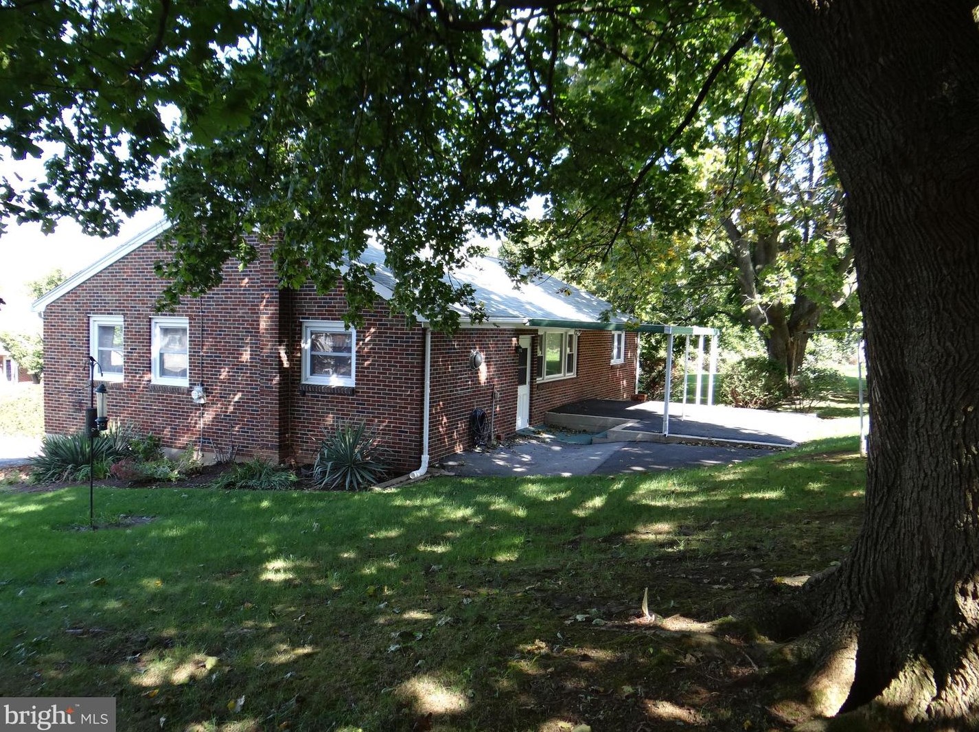 206 Park St, Stricklerstown, PA 17073-9243