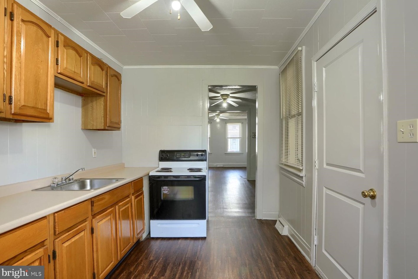 228 10th St, Lebanon PA  17042-5911 exterior