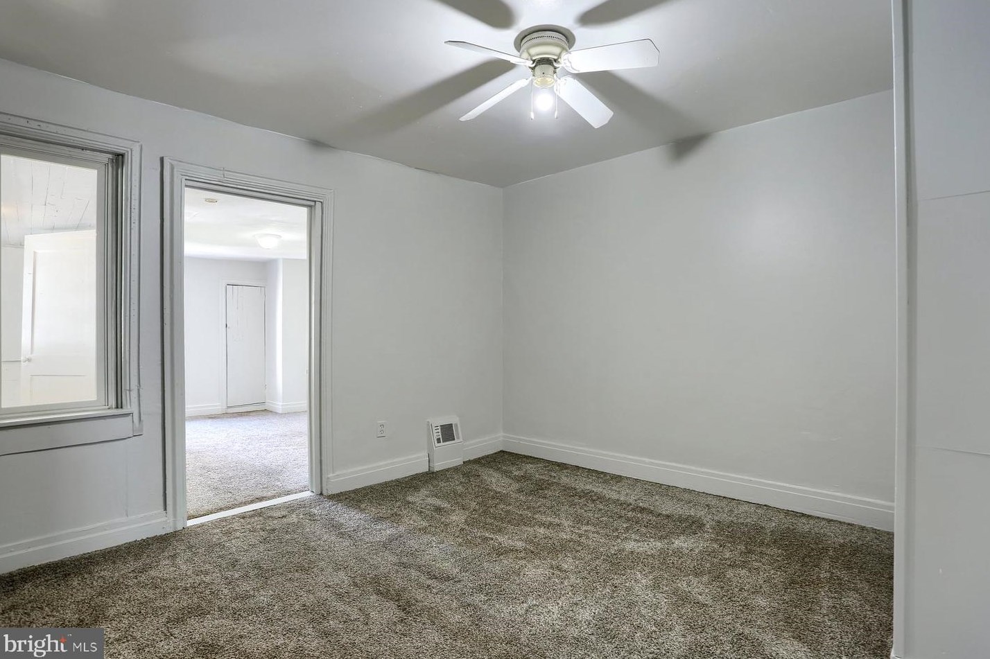 228 10th St, Lebanon PA  17042-5911 exterior