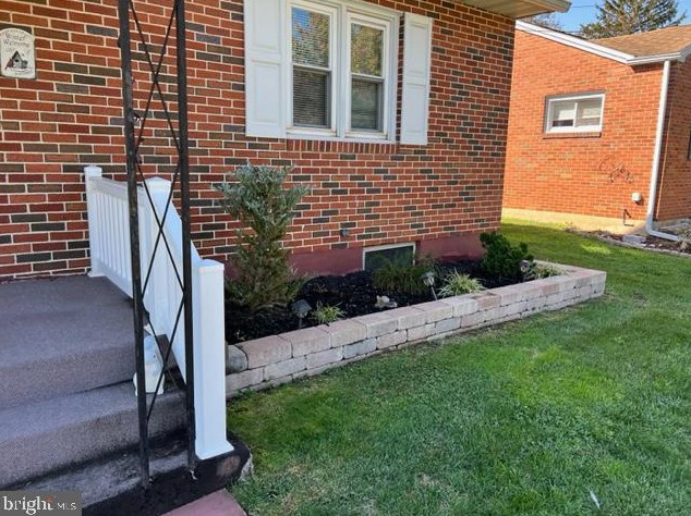 729 4th Ave, Lebanon PA  17042-7658 exterior