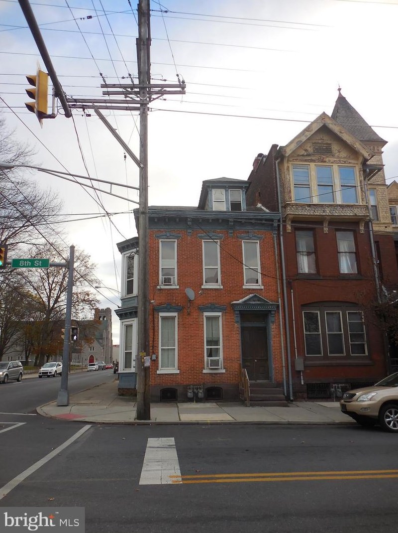 380 8th St, Lebanon, PA 17042-6006