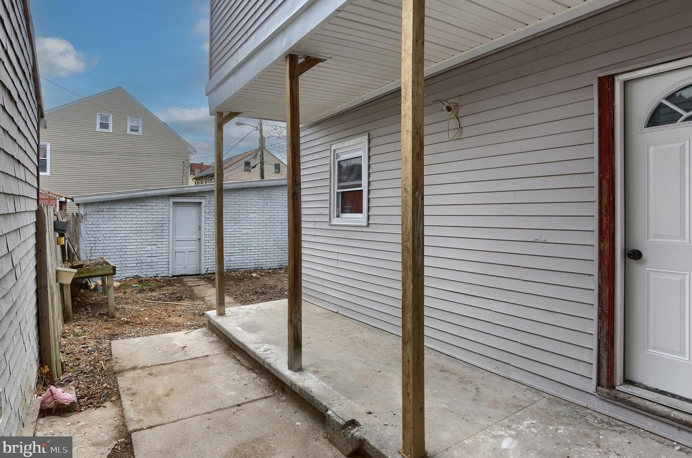 718 Guilford St, Lebanon PA  17046-3528 exterior