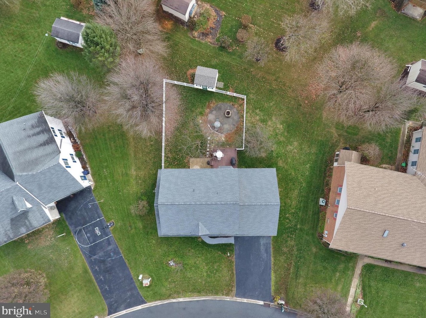 650 Richfield Dr, Lebanon PA  17042-8891 exterior