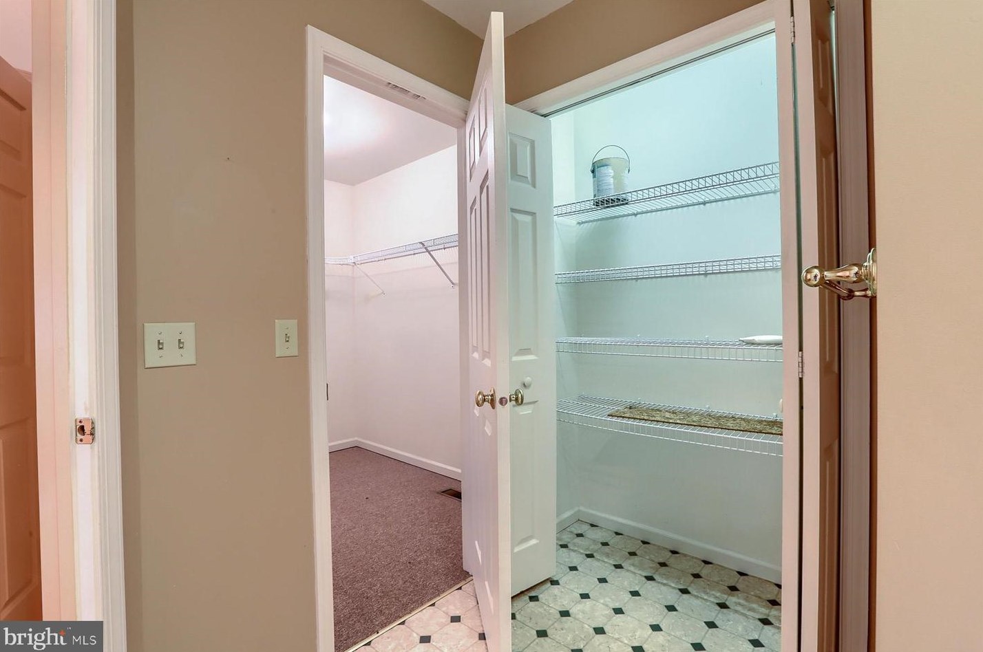 650 Richfield Dr, Lebanon PA  17042-8891 exterior