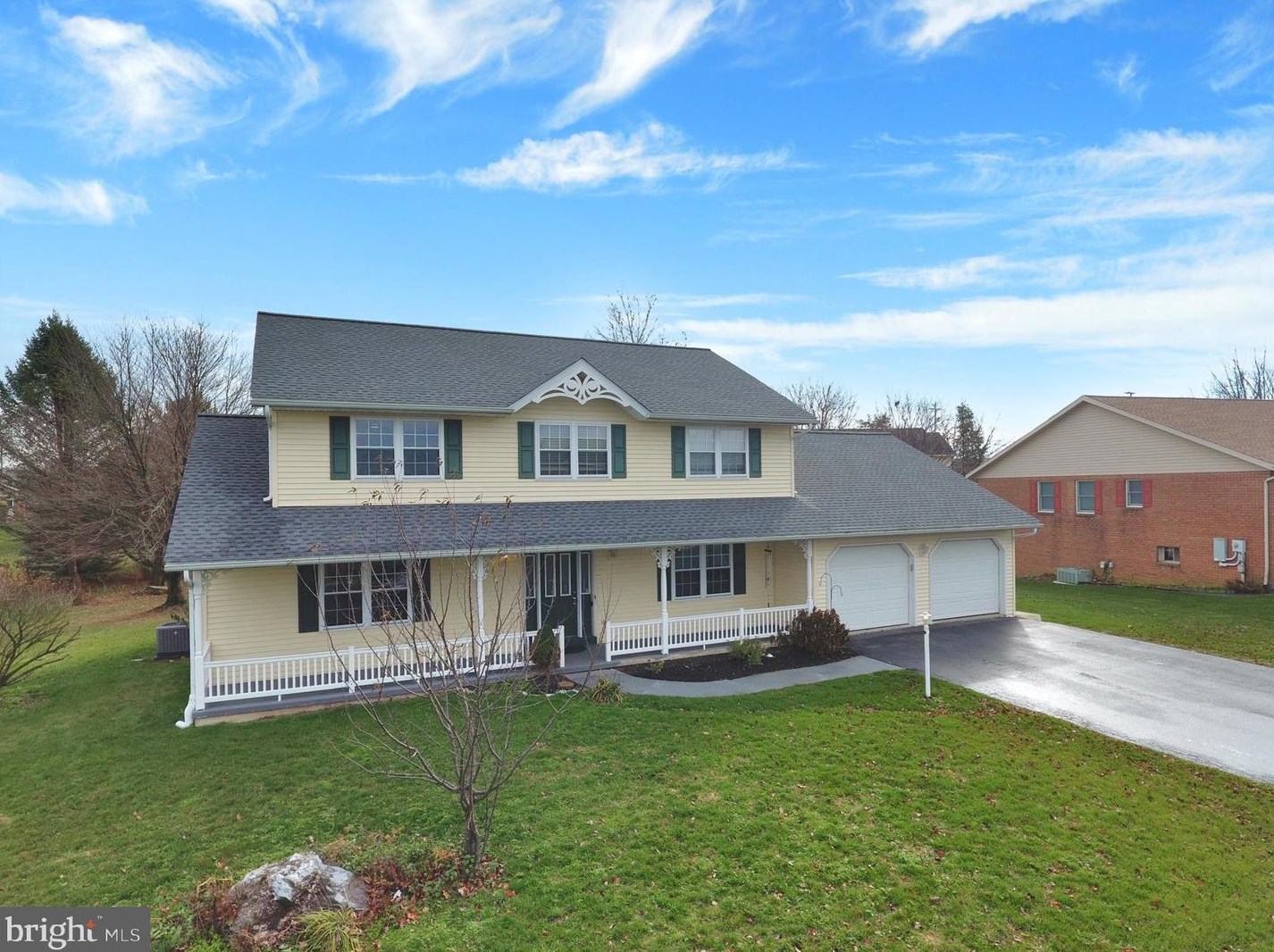 650 Richfield Dr, Lebanon PA  17042-8891 exterior