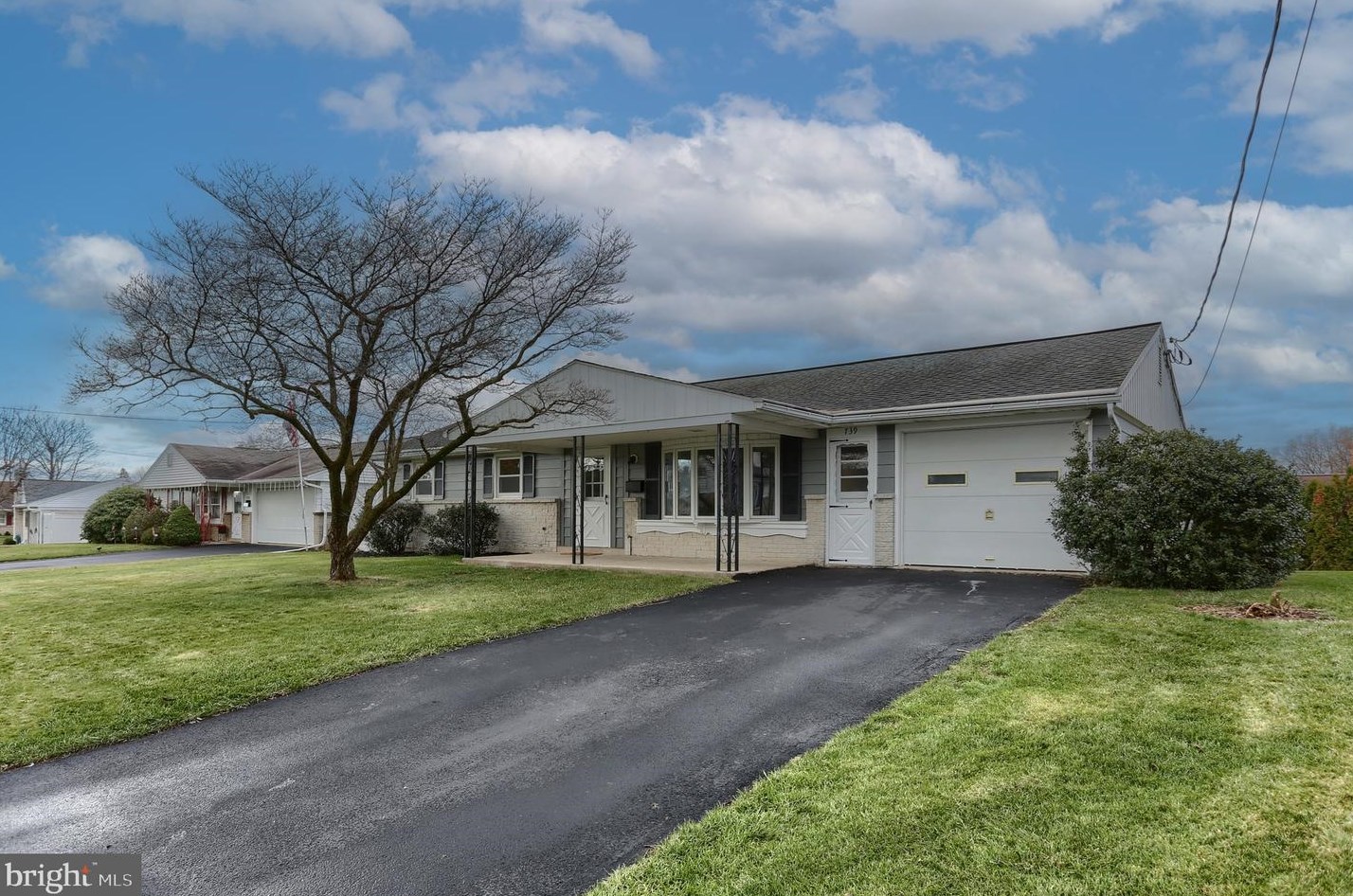 739 Sallyann Dr, Lebanon, PA 17046-8245