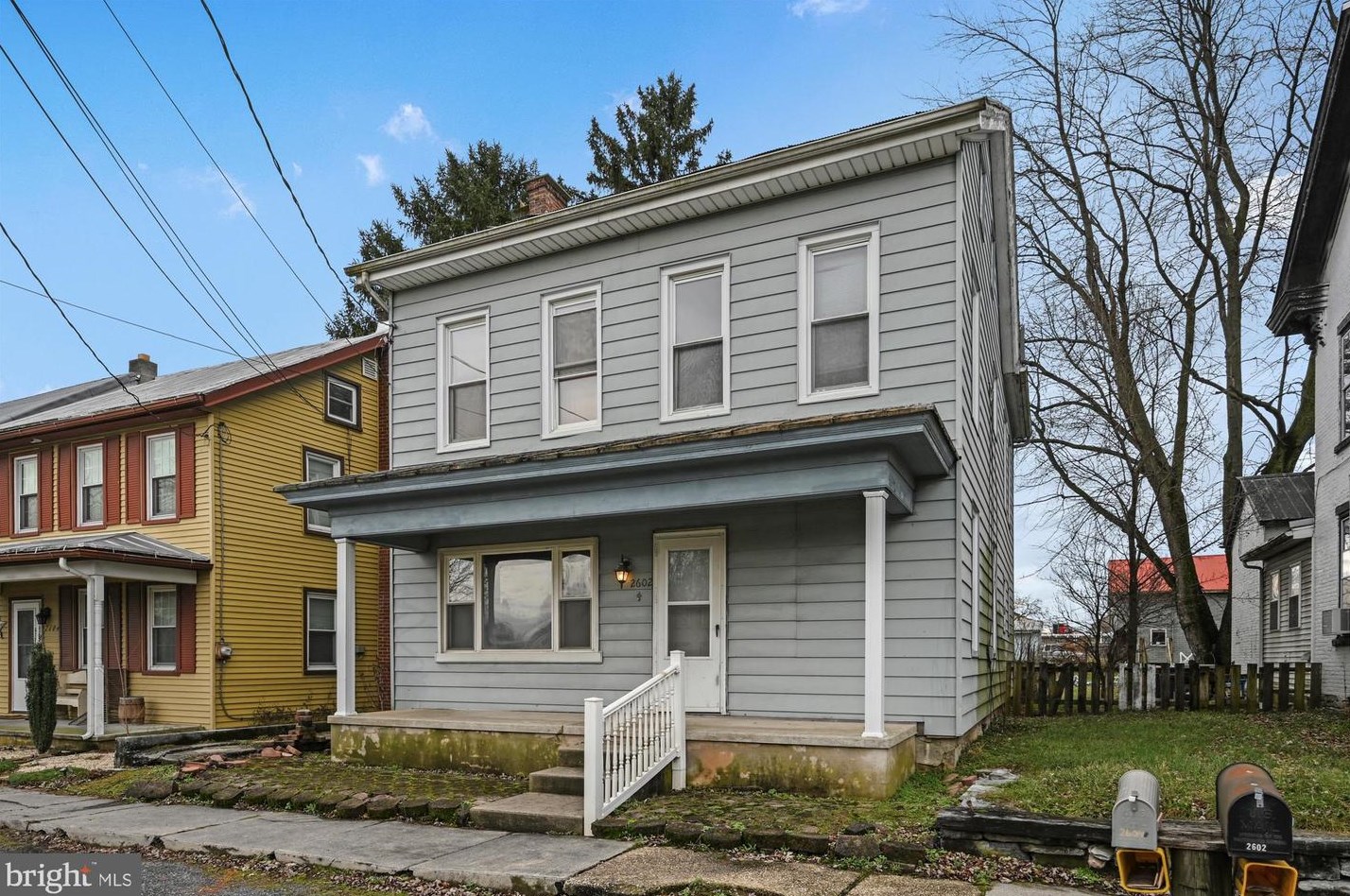2602 King St, Lebanon, PA 17042-9077