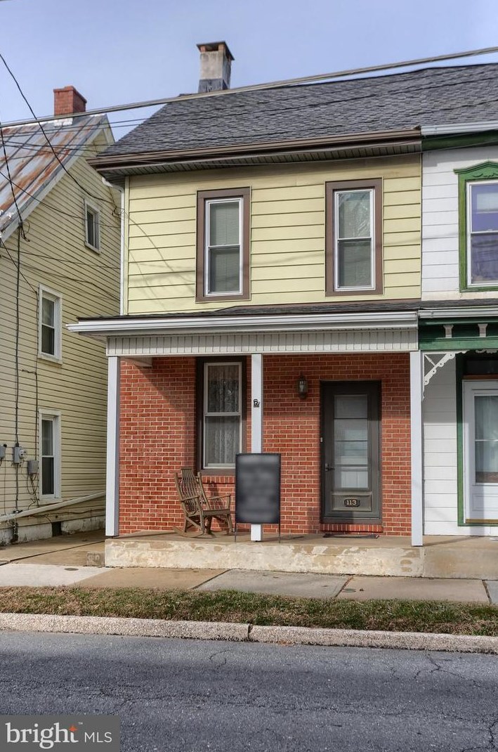 113 Main St, Stricklerstown, PA 17073-9212