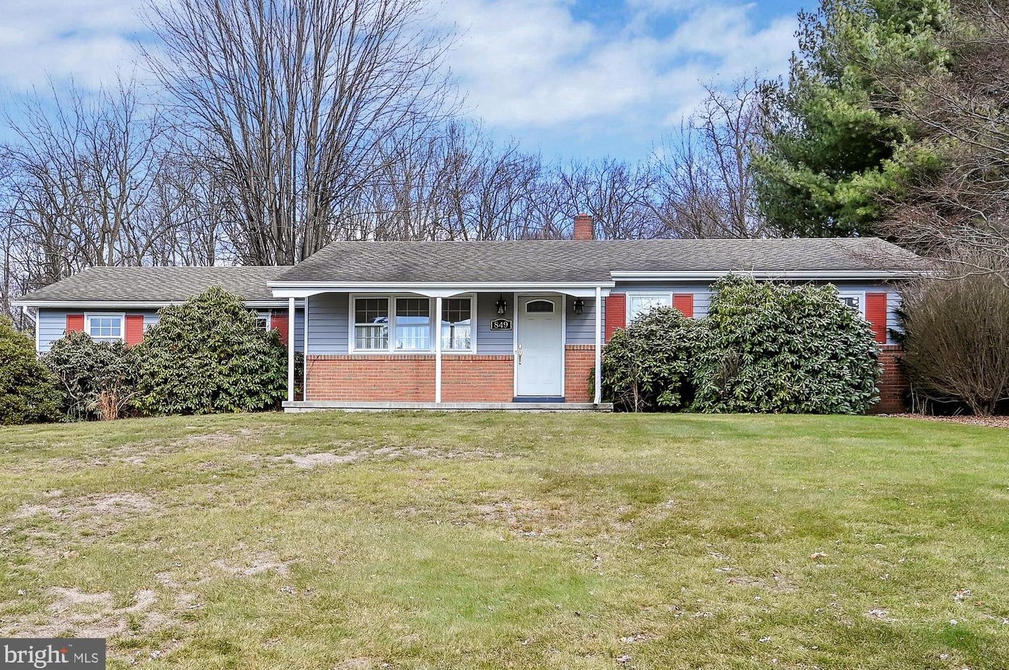 849 Marcon Dr, Lebanon, PA 17046-2137