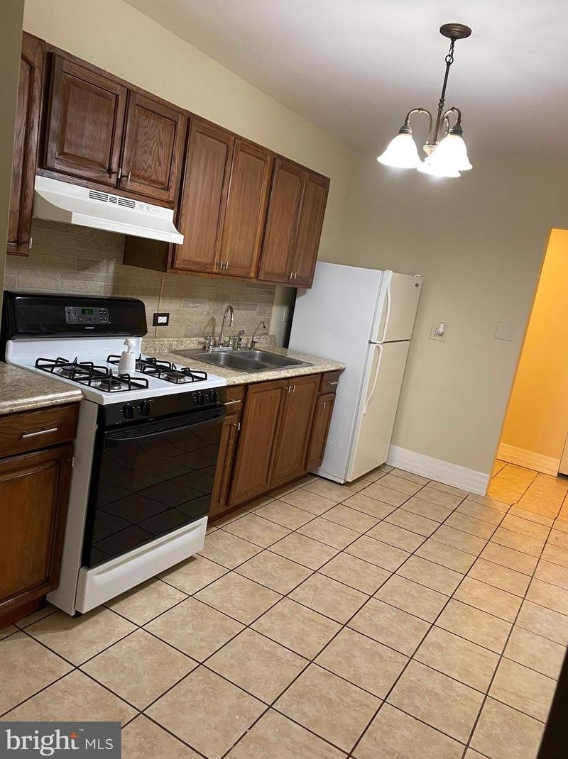 43 Walton St, Lebanon, PA 17042-5478