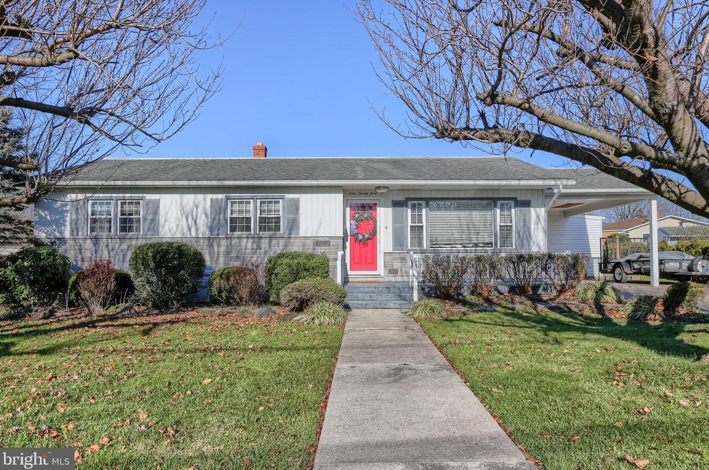 425 Locust St, Lebanon, PA 17042-3114
