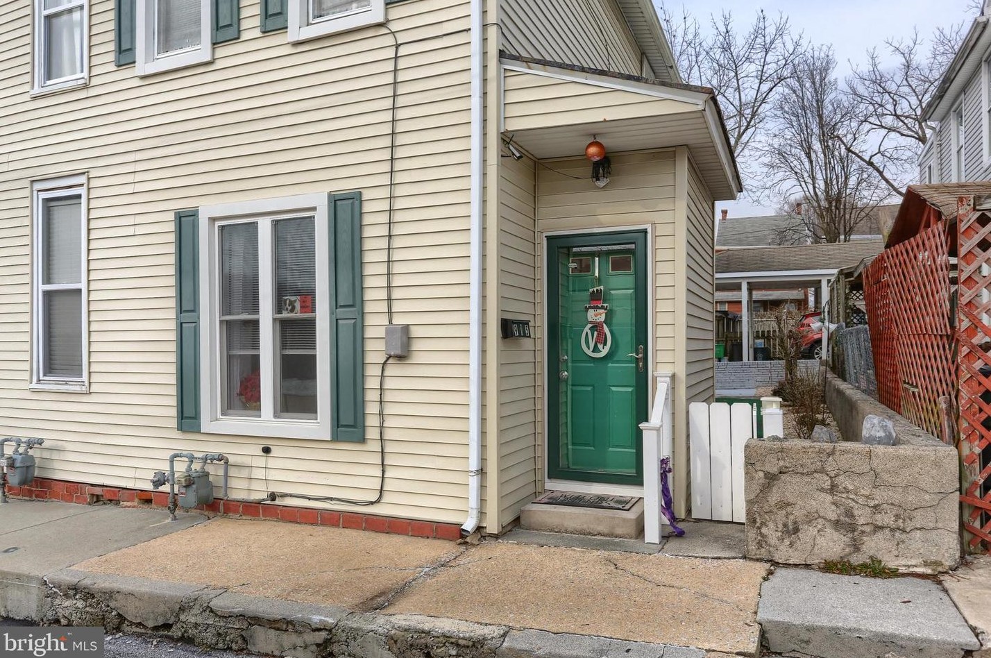 915 Union St, Lebanon, PA 17042-5928