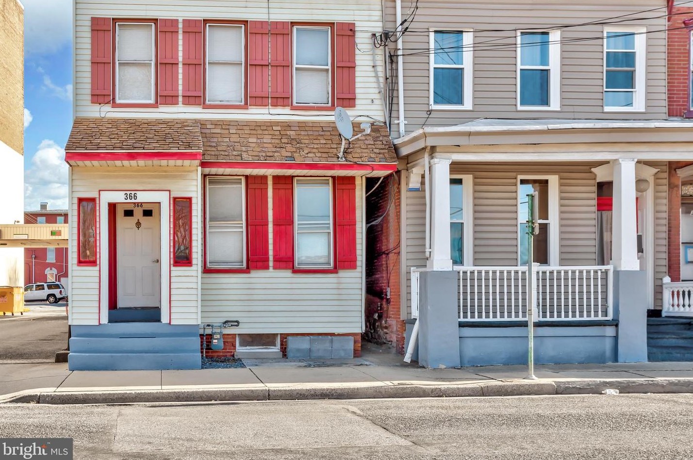366 N 7th St, Lebanon, PA 17046