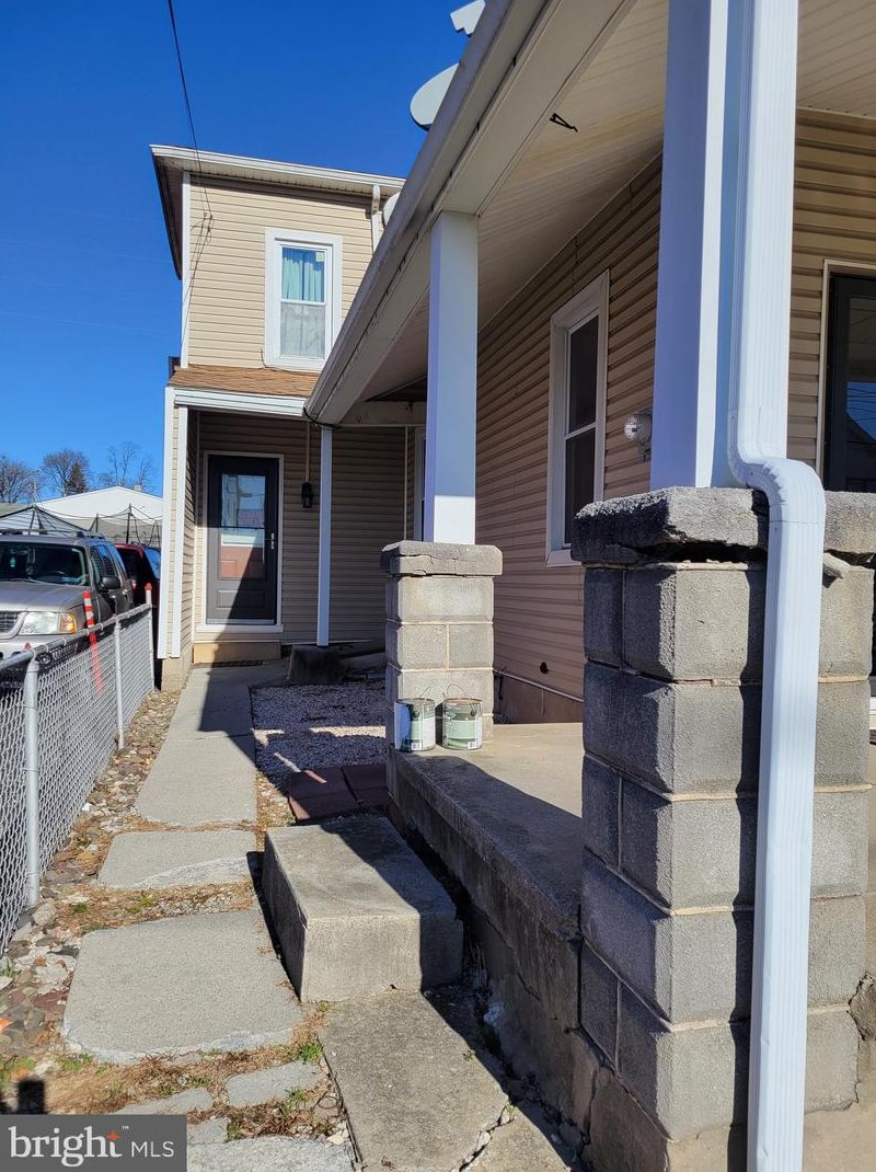 137 Guilford St, Lebanon, PA 17046