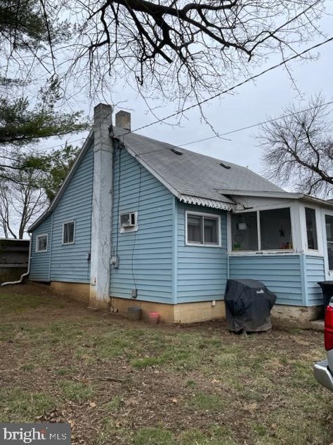 2017 Leslie Ave, Lebanon, PA 17042-8367