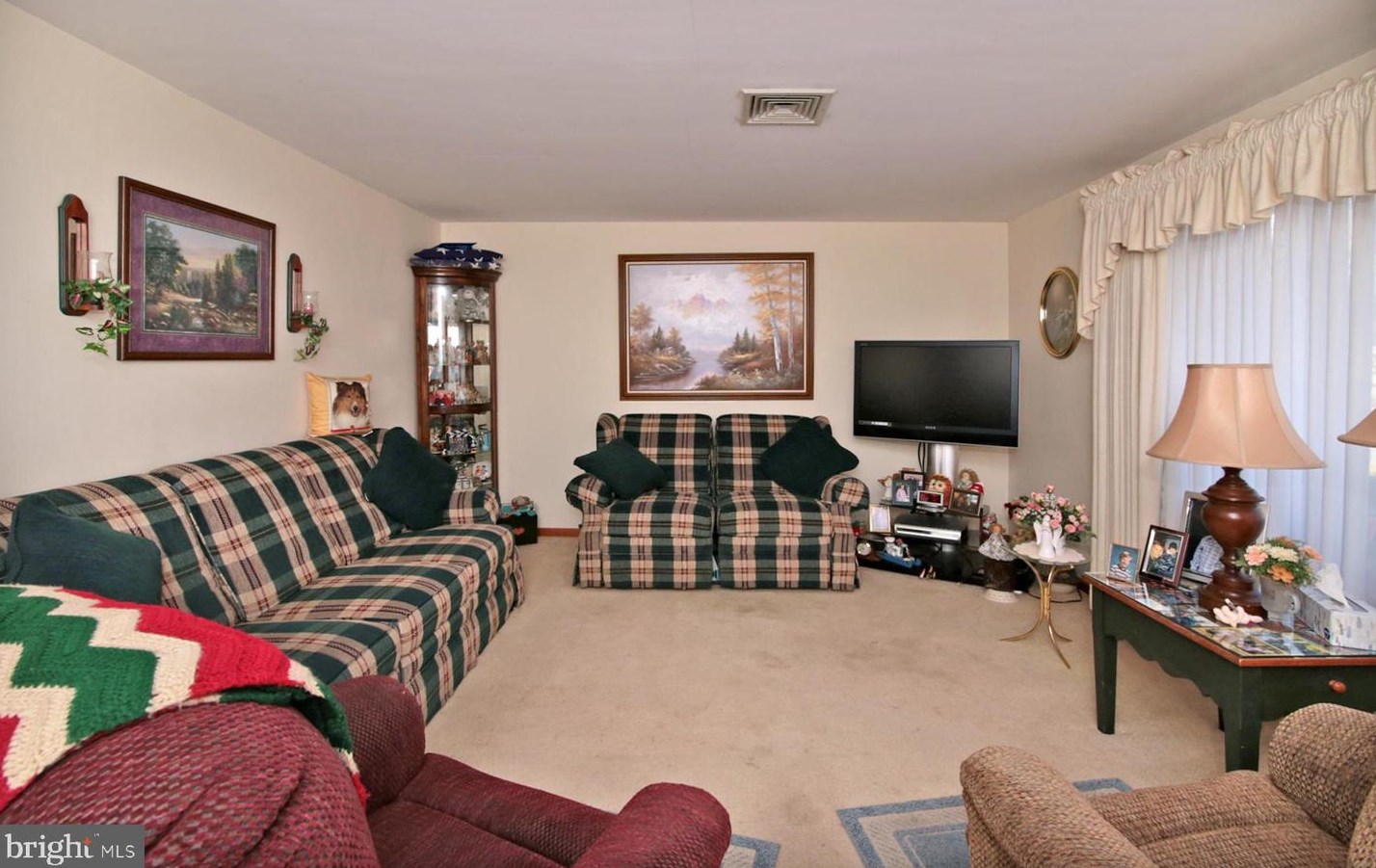1840 Martin Dr, Lebanon, PA 17046-1831