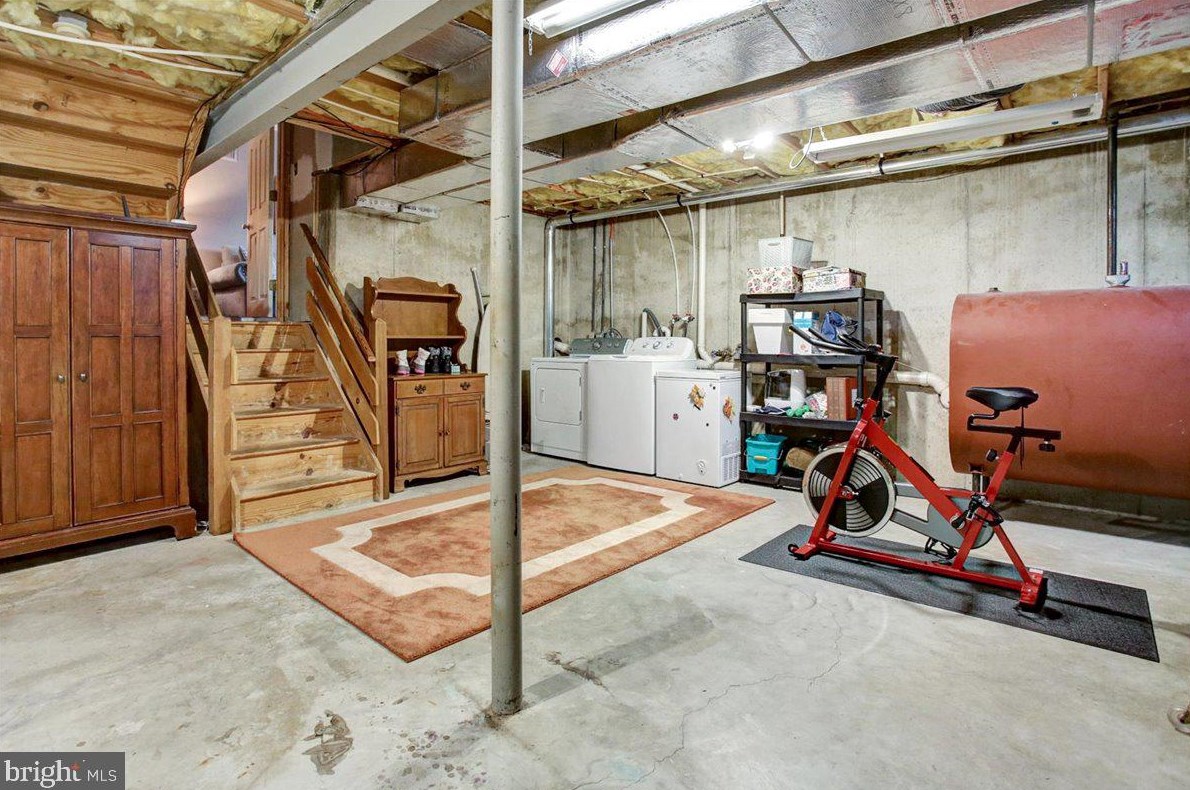 20 Brookfield Dr, Lebanon PA  17046-1800 exterior