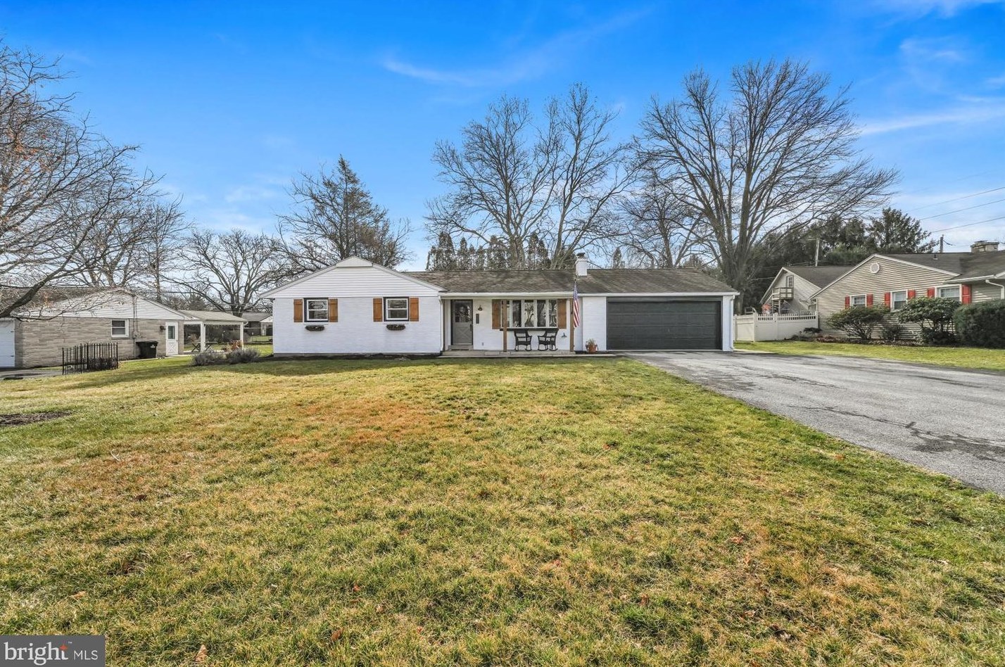 402 Evergreen Rd, Lebanon, PA 17042-7509