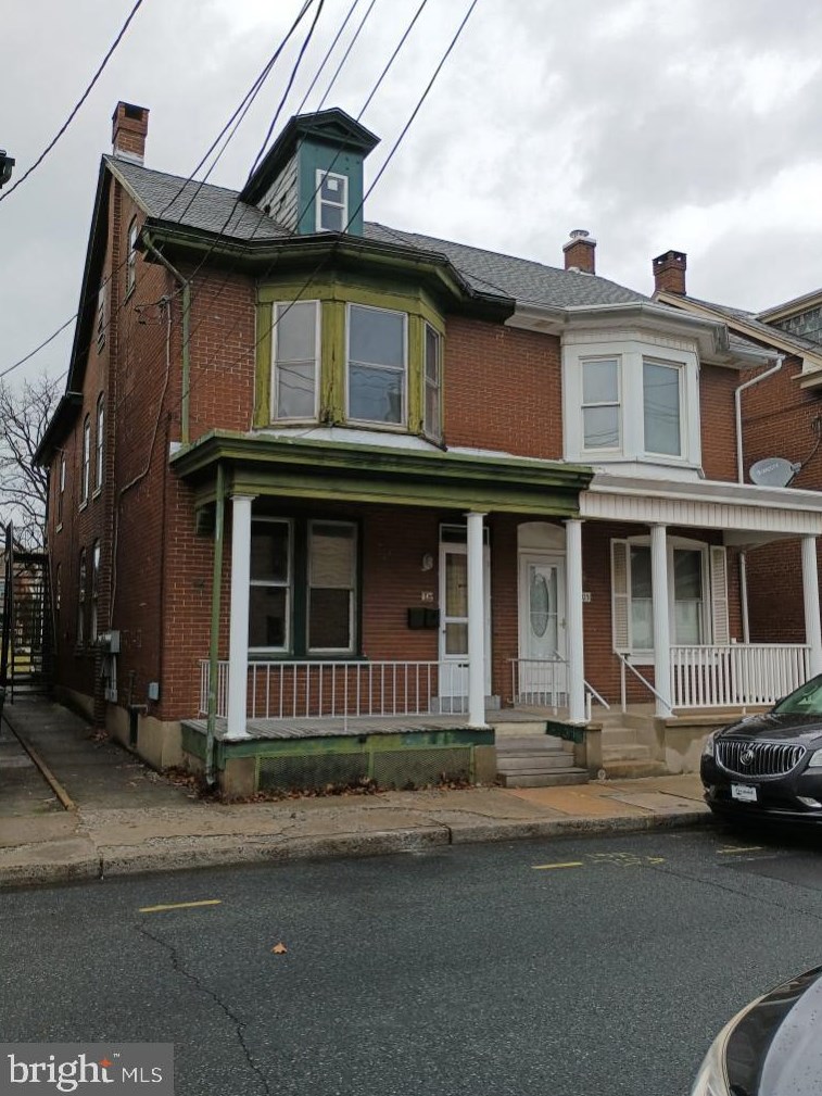 607 Guilford St, Lebanon PA  17046-3635 exterior