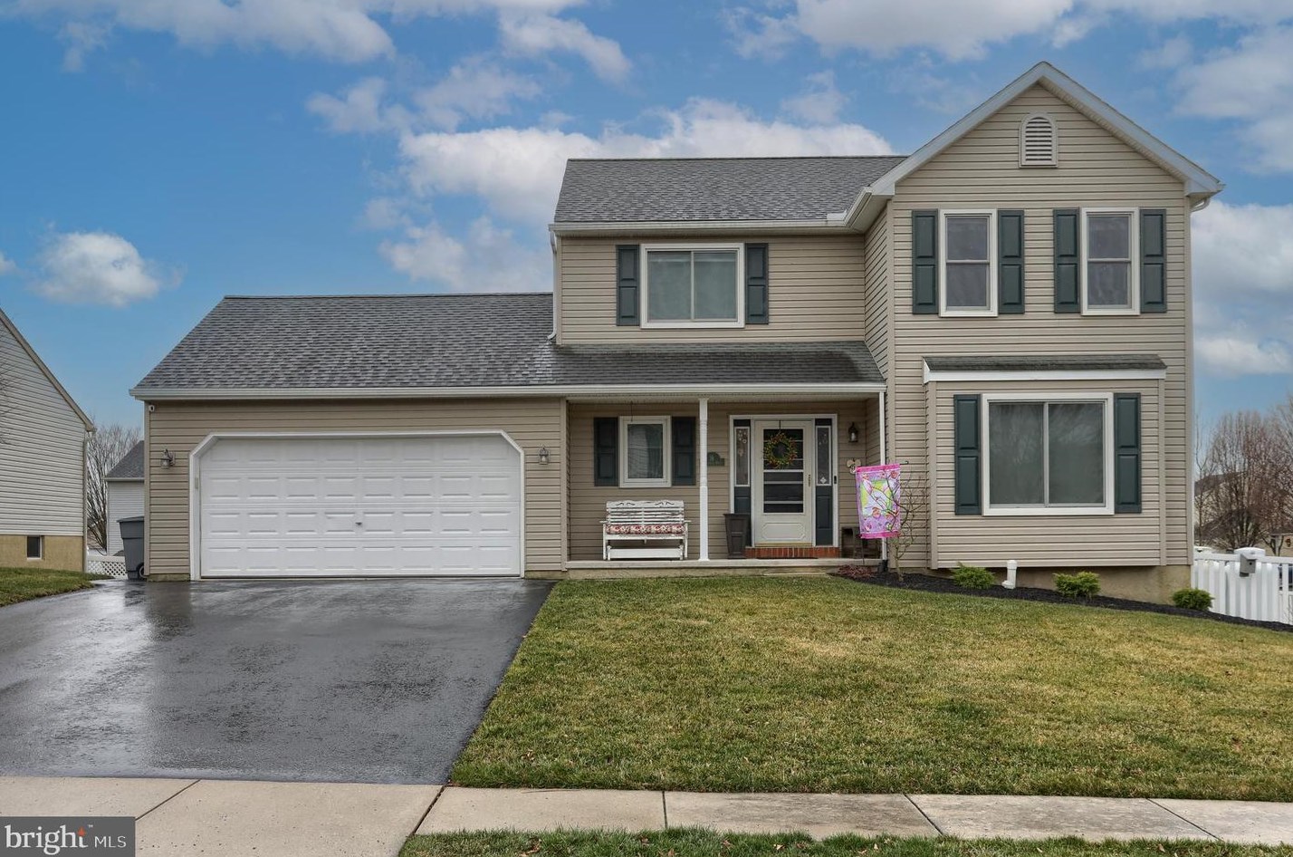 19 Mayflower Dr, Bordnersville, PA 17038-9424
