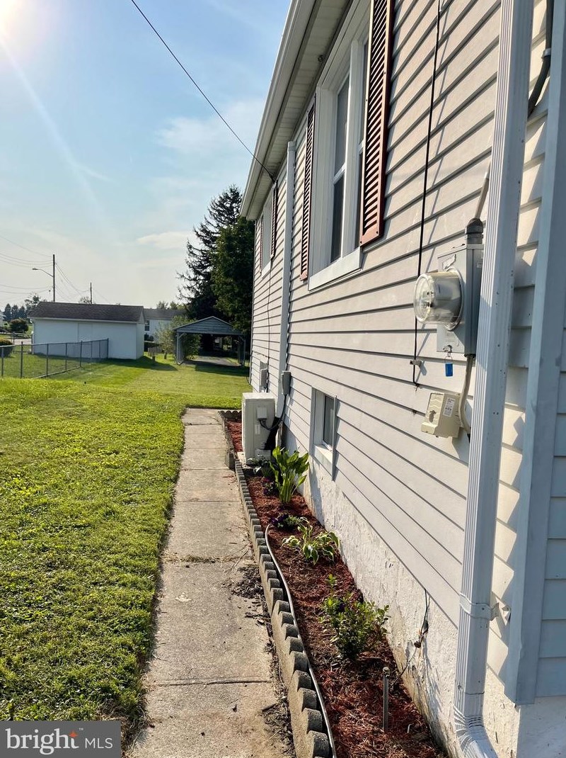 747 Hanover St, Lebanon PA  17046-3027 exterior