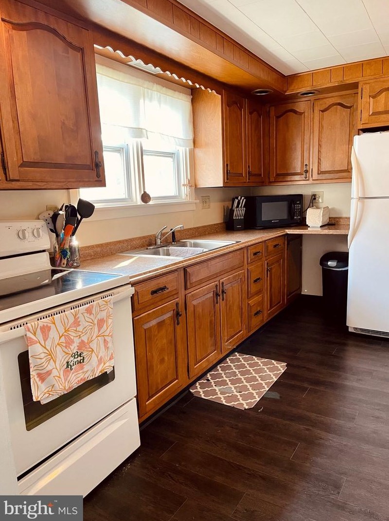 747 Hanover St, Lebanon PA  17046-3027 exterior