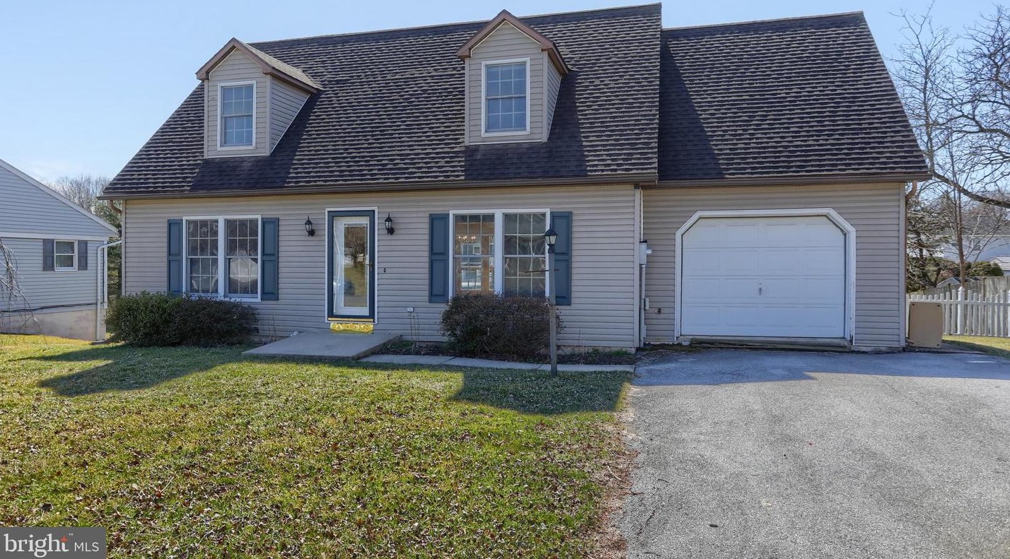 103 Swatara Cir, Bordnersville, PA 17038-9719