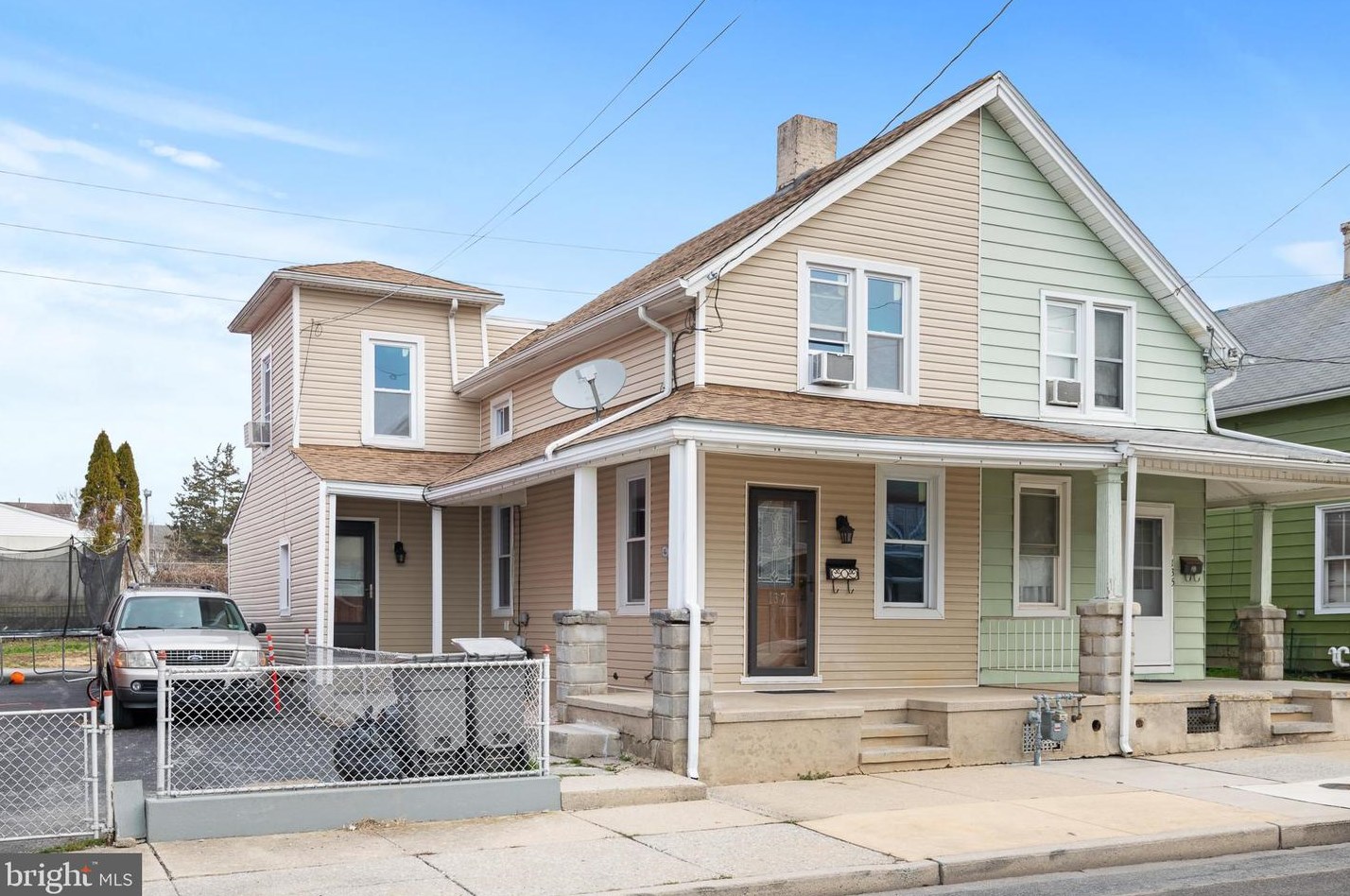 137 Guilford St, Lebanon, PA 17046-3853