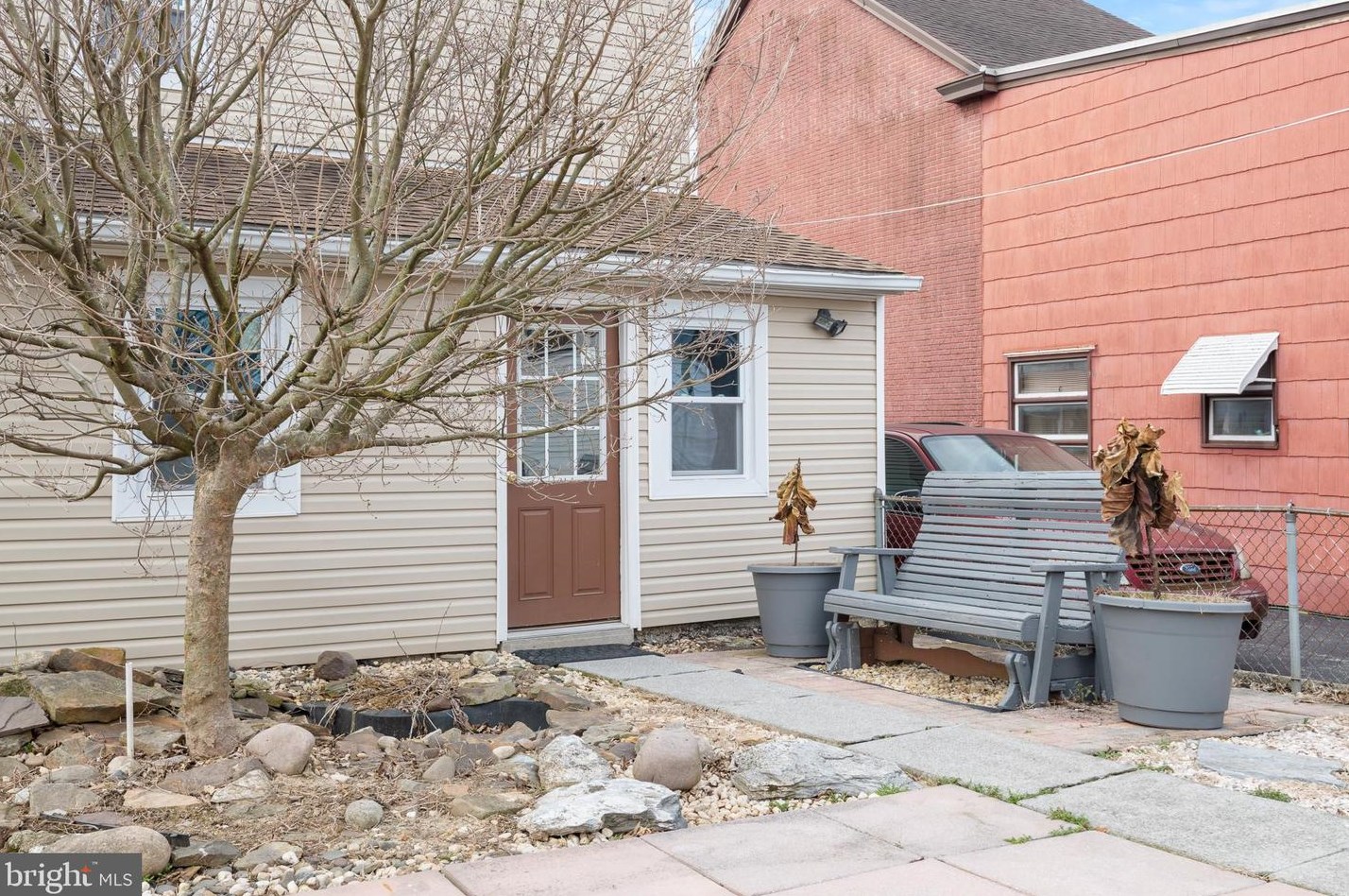 137 Guilford St, Lebanon PA  17046-3817 exterior