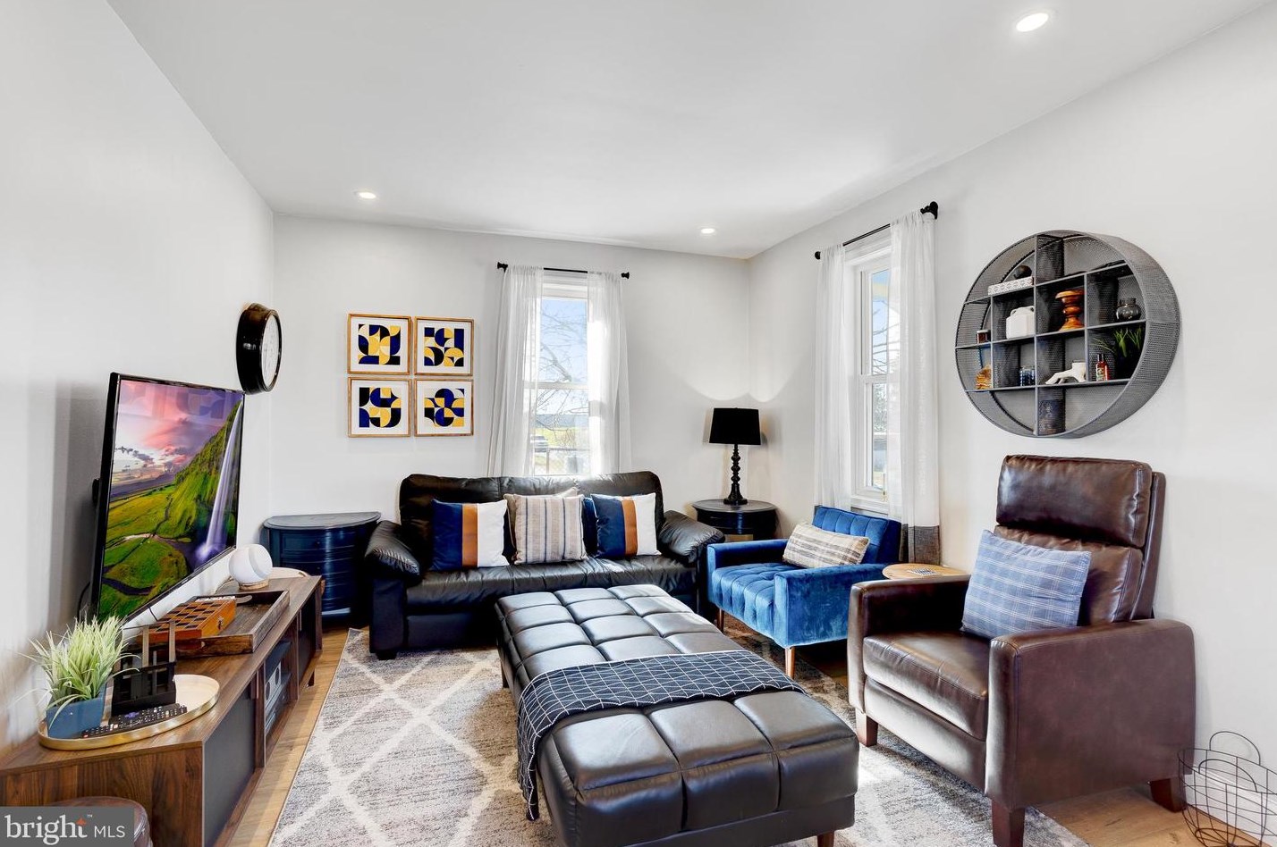 1914 Allegheny Ave, Lebanon PA  17042-8313 exterior