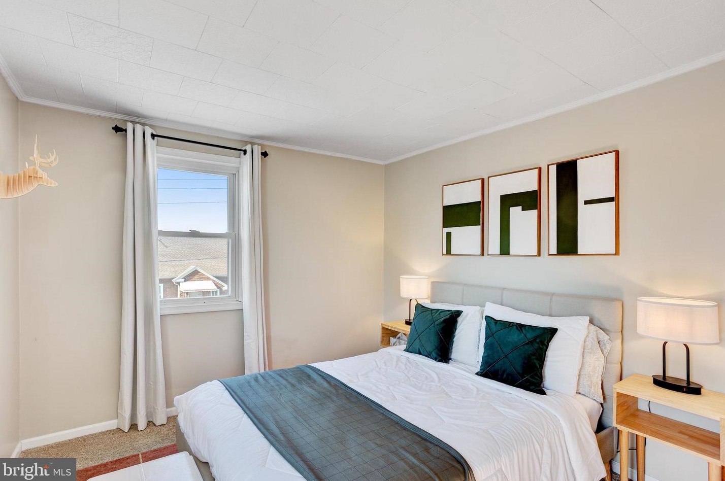 1914 Allegheny Ave, Lebanon PA  17042-8313 exterior