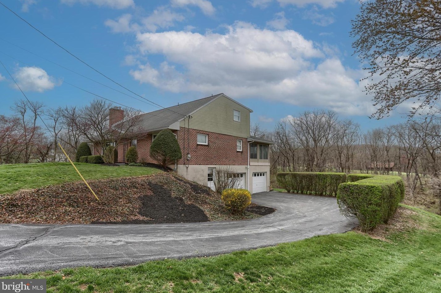 14 Apple St, Bellegrove, PA 17003