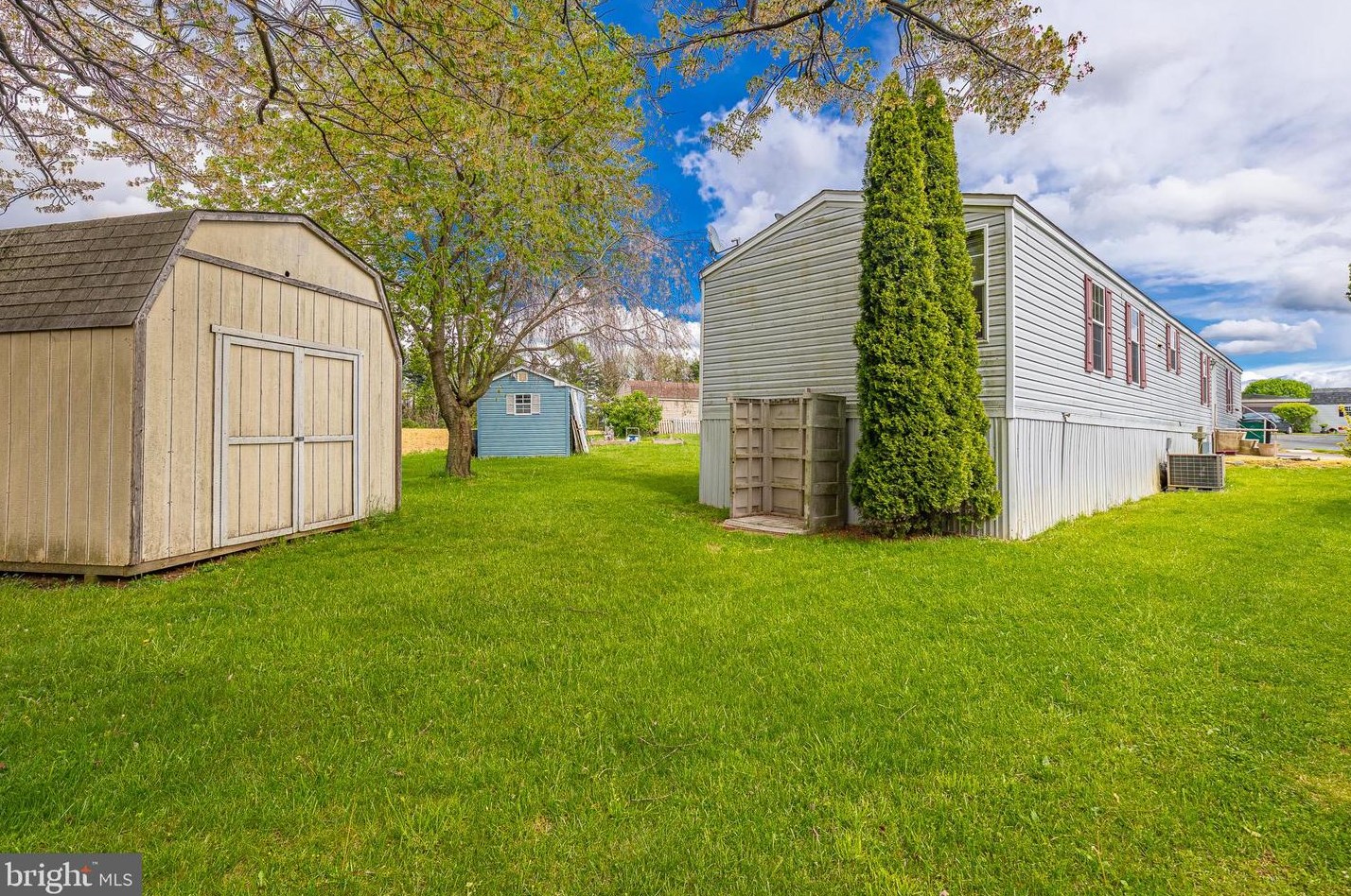 736 Palm City Park, Bellegrove, PA 17003