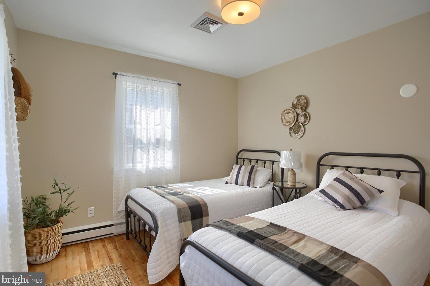 708 2nd Ave, Lebanon PA  17042-7608 exterior