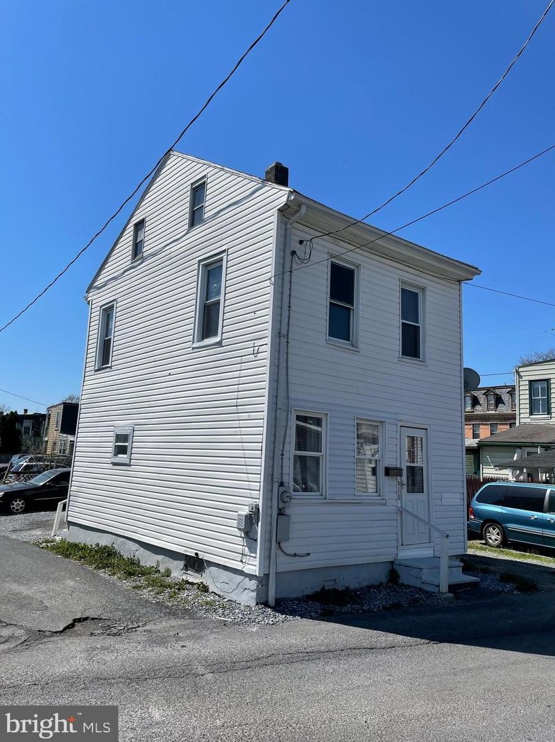 618 Crowell St, Lebanon, PA 17046