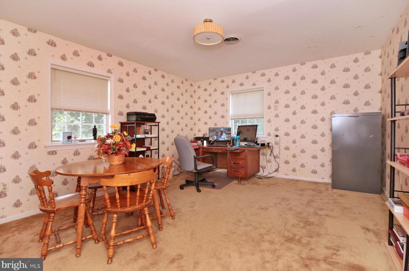 836 Tudor Ln, Lebanon PA  17042-6406 exterior