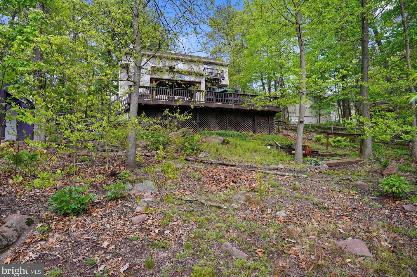 151 Timber Ln, Lebanon PA  17042-8976 exterior