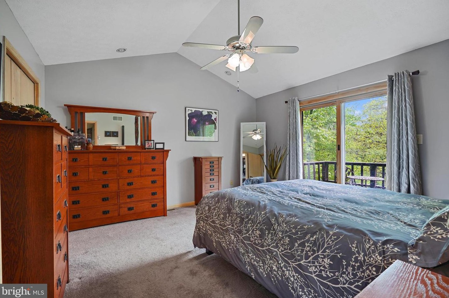 151 Timber Ln, Lebanon PA  17042-8976 exterior