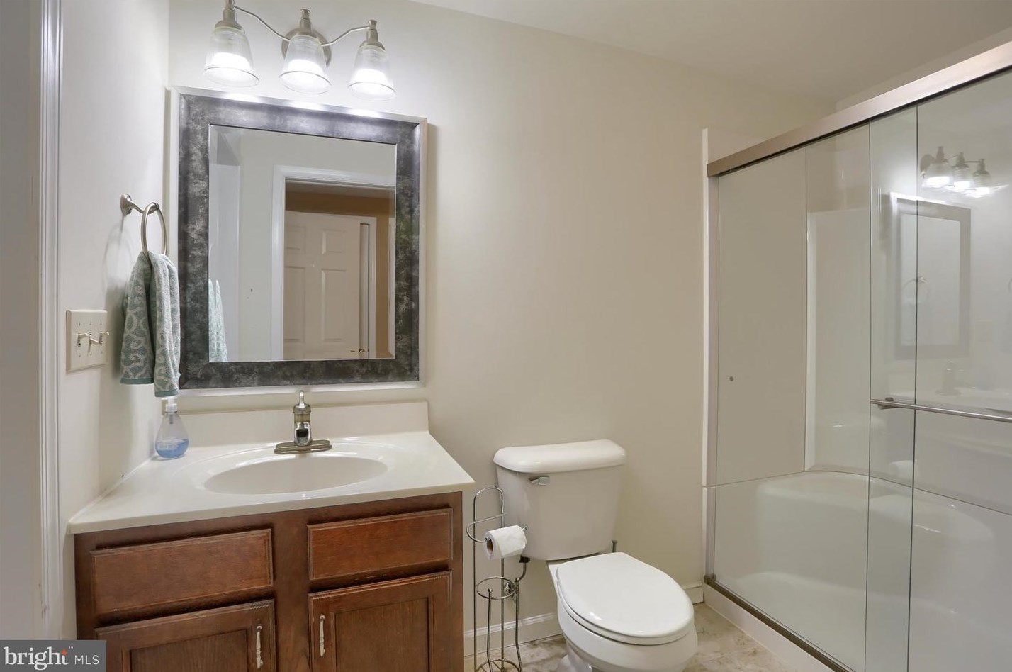 15 Augusta Dr, Bellegrove PA  17003-8609 exterior