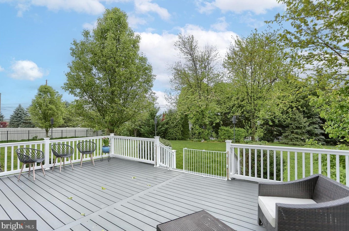 15 Augusta Dr, Bellegrove PA  17003-8609 exterior