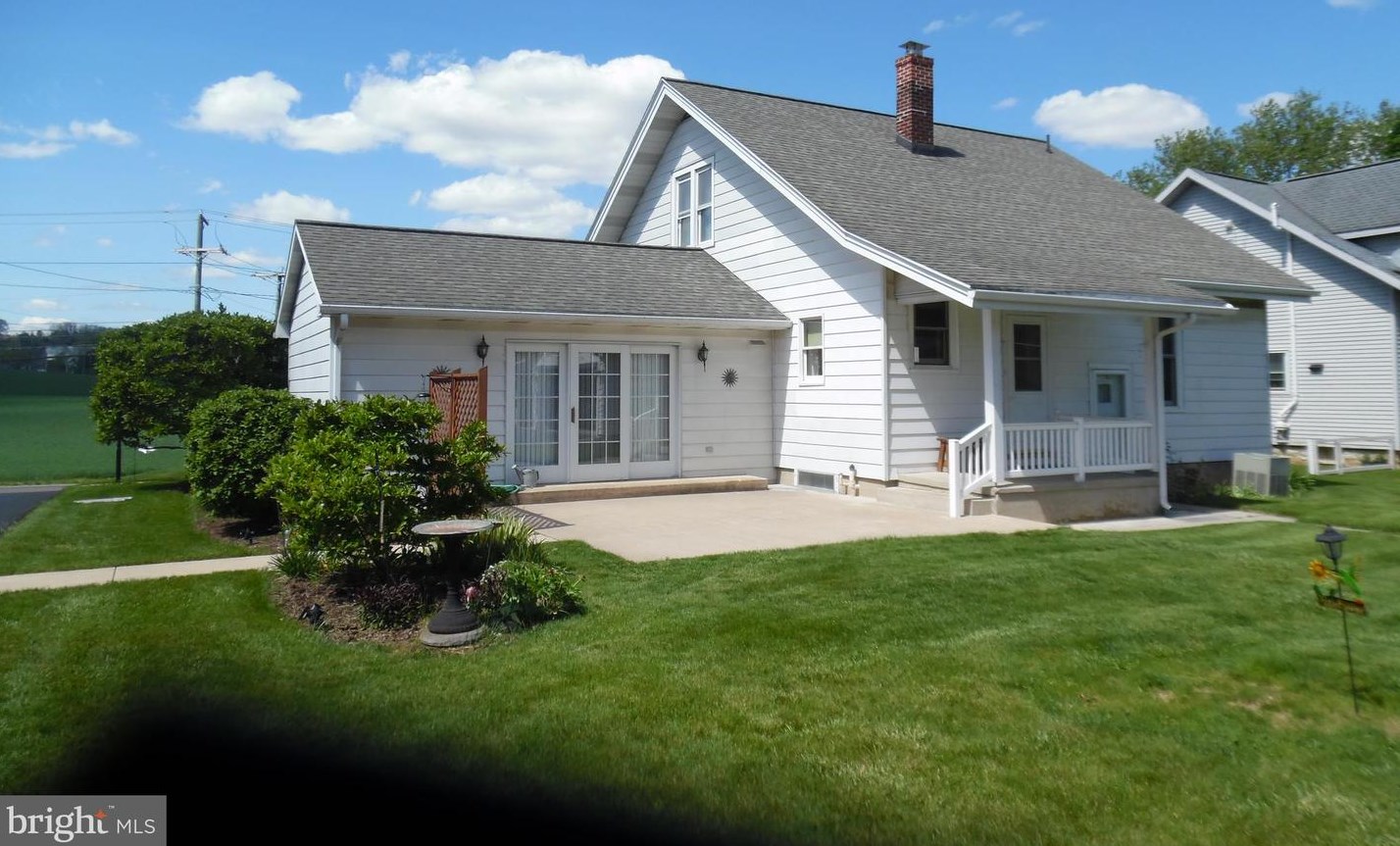 1114 Main St, Bellegrove PA 17003-1413 exterior