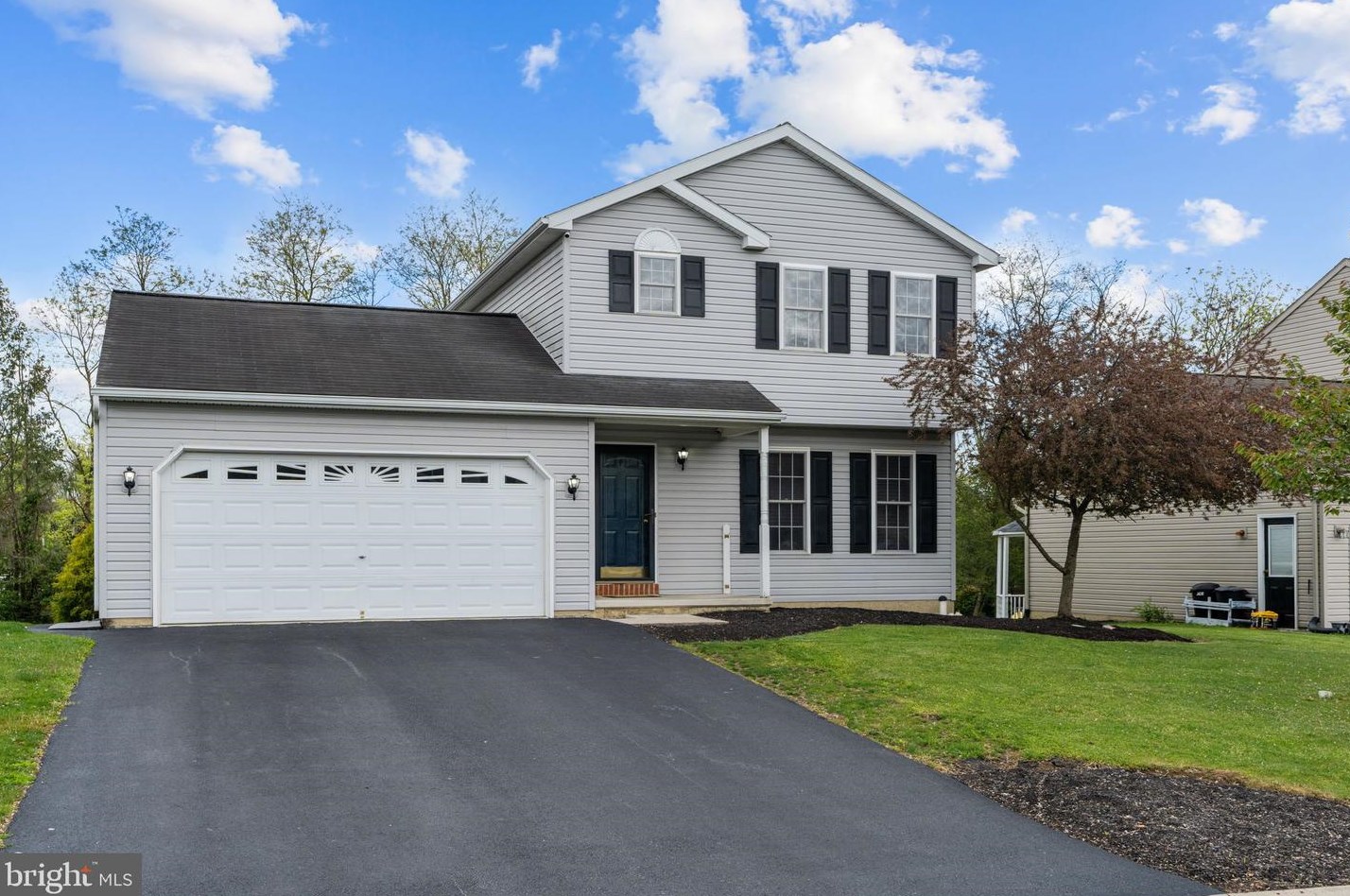 17 Lambs Ln, Bordnersville, PA 17038